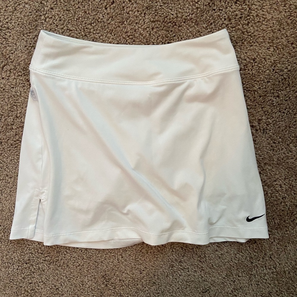 White Nike tennis skirt
